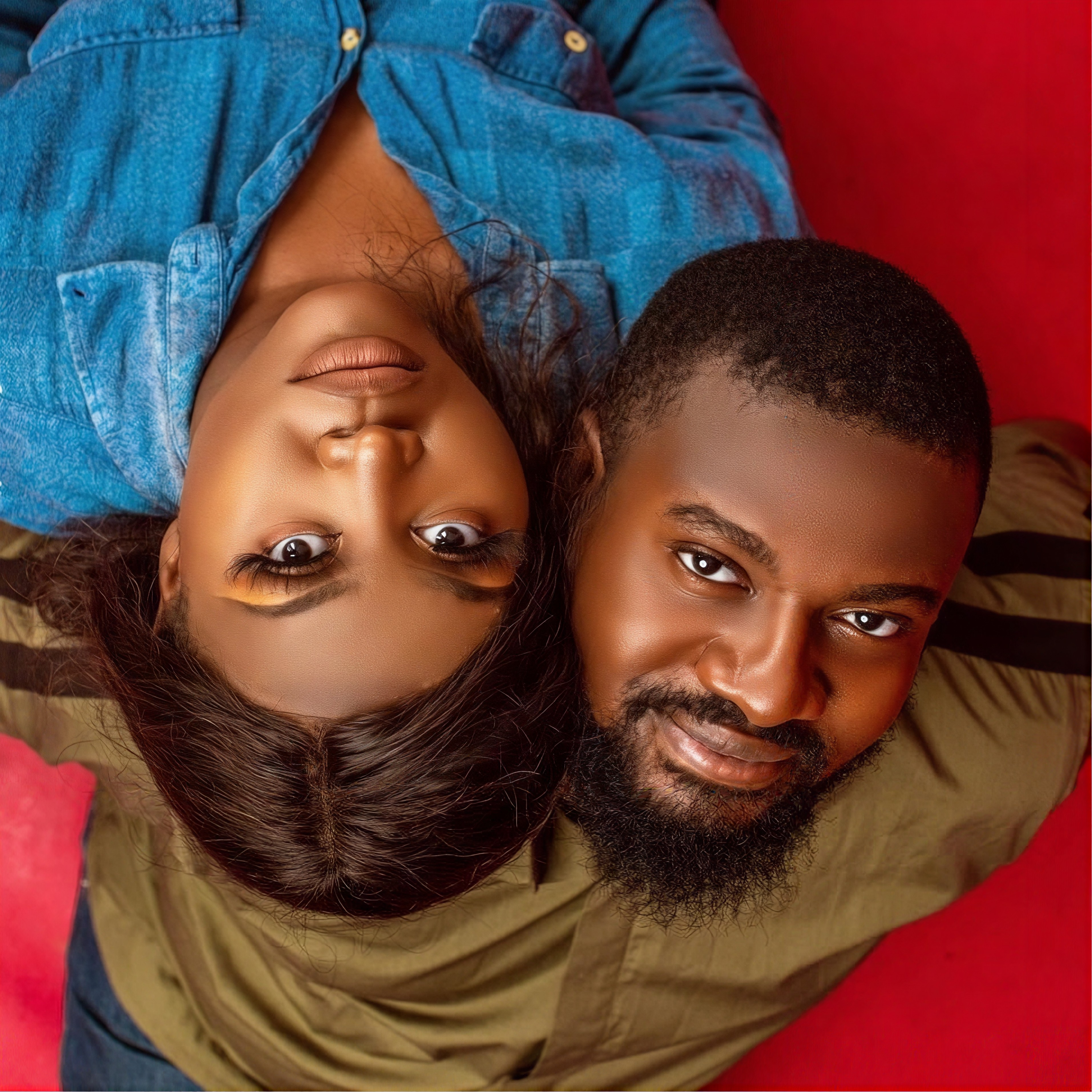 Leslie and his wife lying together